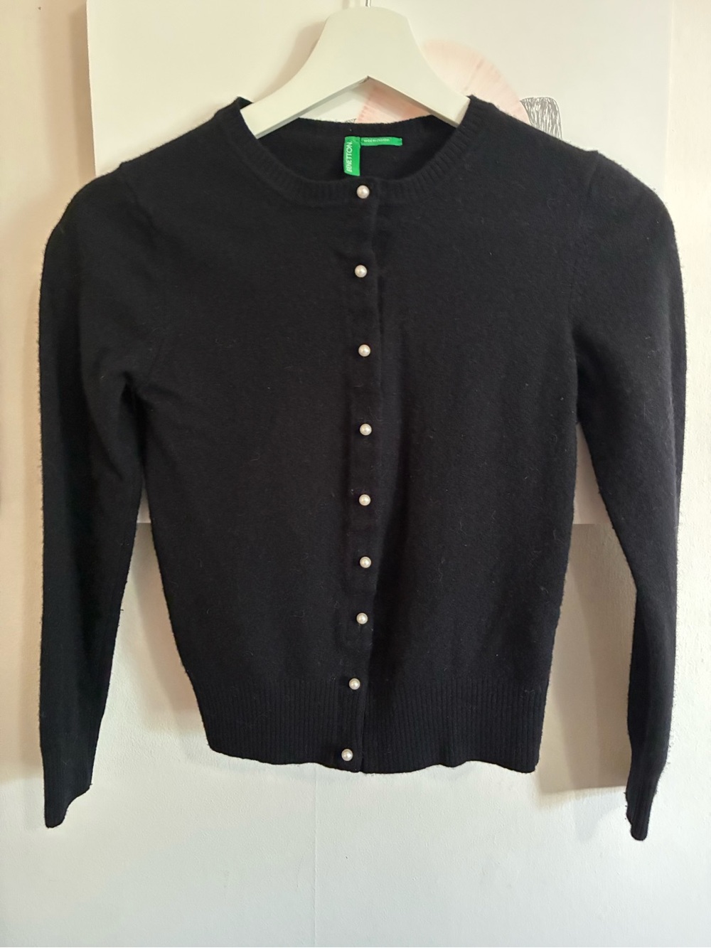 Benetton Black Wool Pearl Button Crewneck Cardigan Sweater